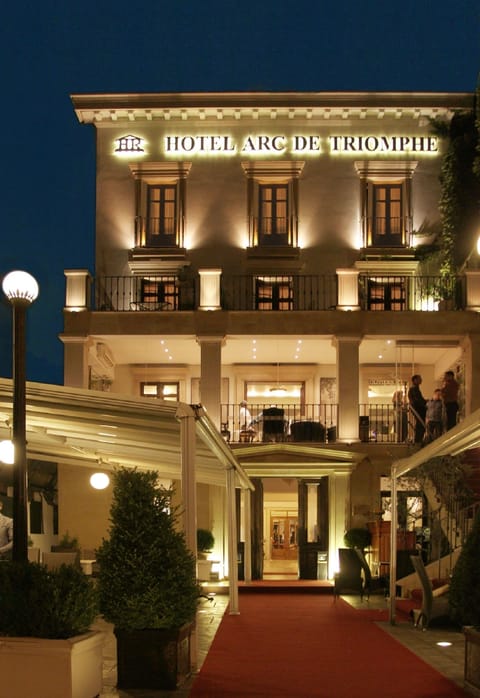 Front of property - evening/night