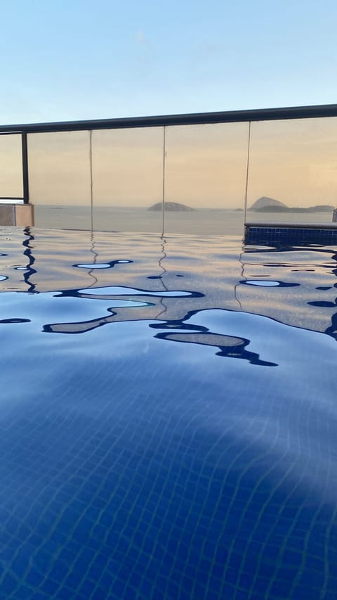 32-inch flat-screen TV with cable channels, TV