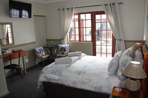 Cozy Rooms (Double beds) | Desk, free WiFi, bed sheets