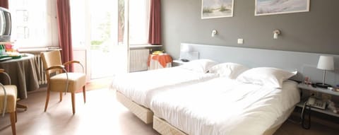 Double Room | Desk, free WiFi