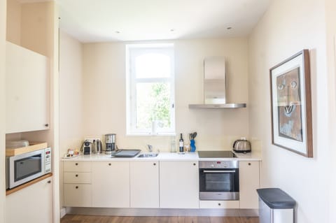 Luxury Apartment | Private kitchen | Espresso maker, coffee/tea maker, electric kettle