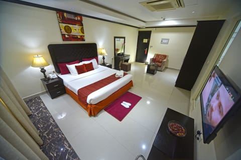 Standard Double Room | In-room safe, soundproofing, iron/ironing board, free WiFi