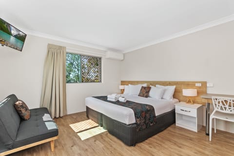 Studio | Desk, iron/ironing board, free WiFi, bed sheets