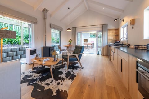 Fridge, coffee/tea maker, electric kettle