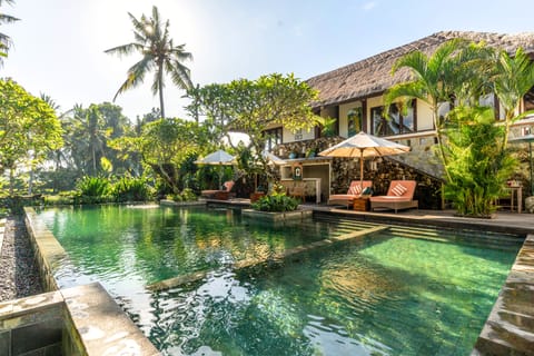 Outdoor pool, open 7:00 AM to 7:00 PM, sun loungers