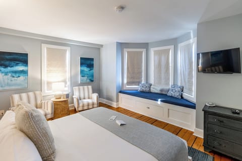 Room 1 | Premium bedding, individually decorated, individually furnished