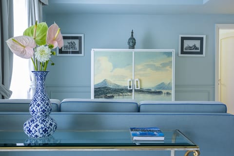 Suite, Balcony | Premium bedding, down comforters, minibar, in-room safe