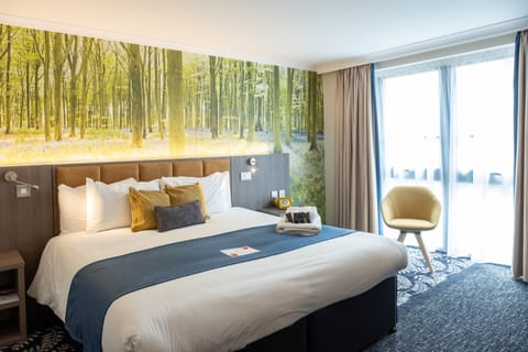 Premium bedding, pillowtop beds, individually decorated, desk