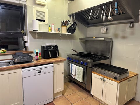 Premium House, Ocean View | Private kitchen