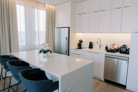 Luxury Penthouse, 1 King Bed, Terrace, City View | Premium bedding, in-room safe, desk, laptop workspace