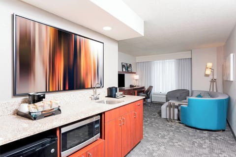 Fridge, microwave, coffee/tea maker