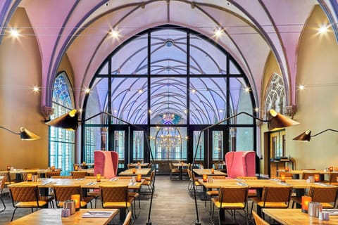 Daily buffet breakfast (EUR 25 per person)