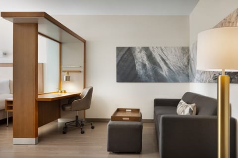 32-inch Smart TV with satellite channels, TV, Netflix