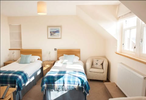 Premium bedding, desk, iron/ironing board, free WiFi