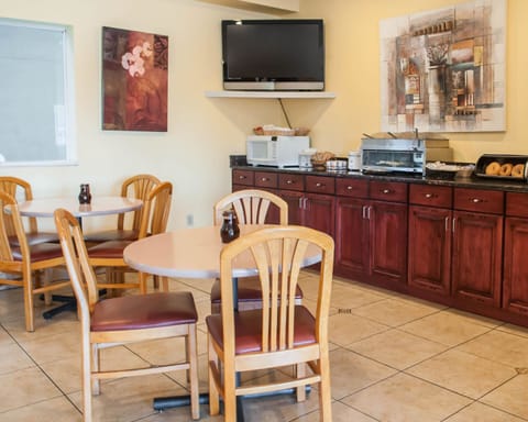 Free buffet breakfast