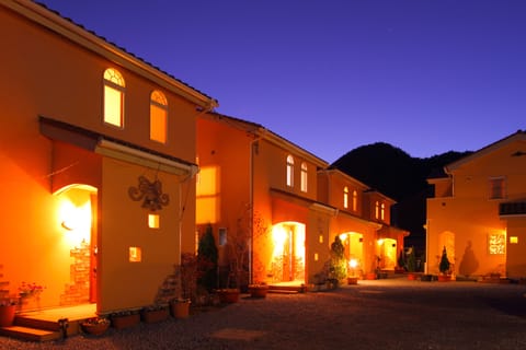 Front of property - evening/night