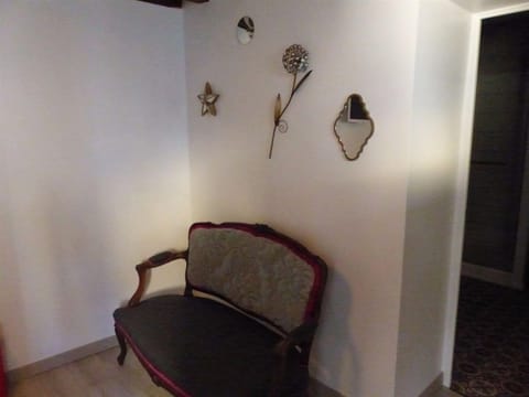 Comfort Double Room, Ensuite, Courtyard View | Free WiFi, bed sheets