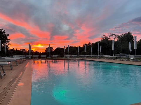 Seasonal outdoor pool