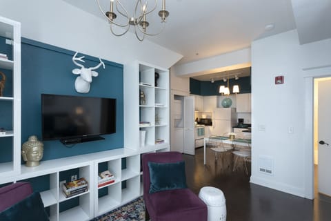 Comfort Apartment, 2 Bedrooms, Non Smoking, Fireplace (9TH) | Living area | Flat-screen TV, fireplace