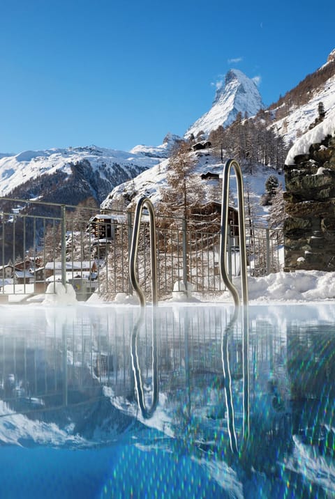 Body treatments, aromatherapy, hot stone massages, deep-tissue massages