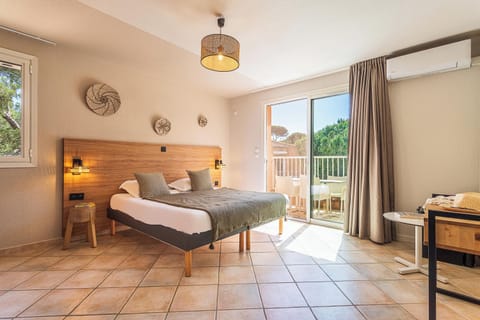 In-room safe, free WiFi