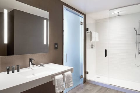 Suite, 1 Bedroom, Balcony (Corner) | Bathroom | Free toiletries, hair dryer, towels