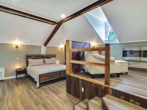 Hayloft I | Egyptian cotton sheets, premium bedding, individually decorated