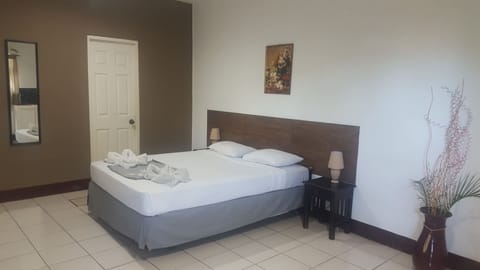 Rollaway beds (free), WiFi (free), bed sheets