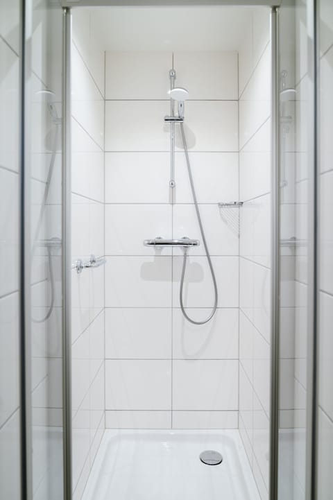 Free toiletries, towels