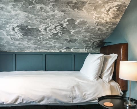 Single Room, Private Bathroom | Premium bedding, down comforters, pillowtop beds, desk