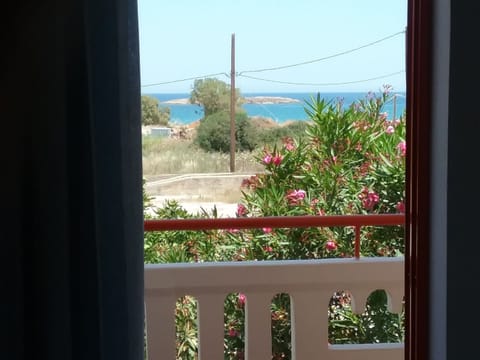 Studio Triple Sea view | Soundproofing, iron/ironing board, free WiFi, bed sheets