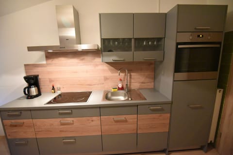 Apartment, 2 Bedrooms, Kitchen | Private kitchen