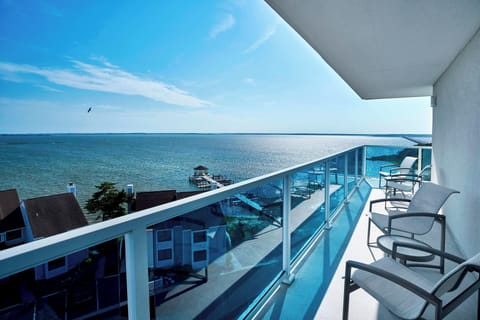 Suite, 1 Bedroom, Balcony | Premium bedding, down comforters, Tempur-Pedic beds, in-room safe