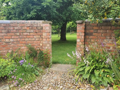 Cottage, Ensuite (The Dairy) | Garden
