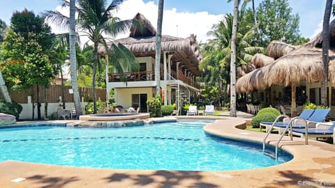 Outdoor pool, sun loungers