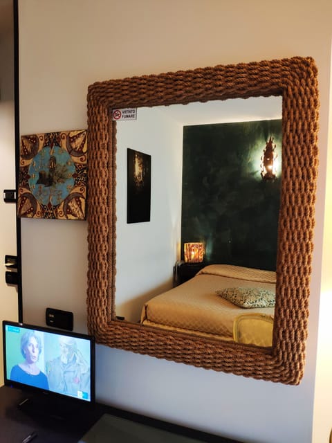 Minibar, in-room safe, individually decorated, individually furnished