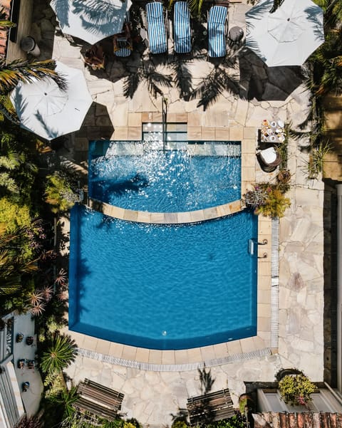 2 outdoor pools, pool umbrellas, sun loungers