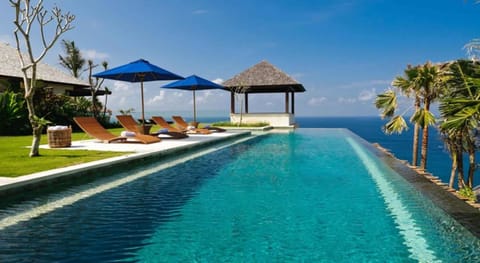 Infinity pool