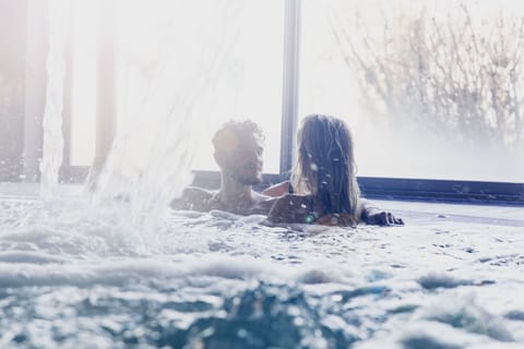 Indoor spa tub