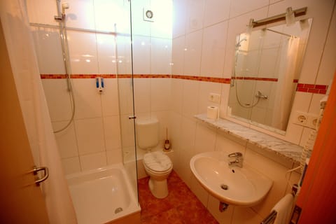 Free toiletries, hair dryer, towels