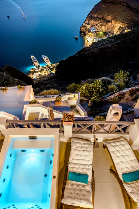 Comfort Apartment, 1 Bedroom, Jetted Tub, Sea View (Grey) | Terrace/patio