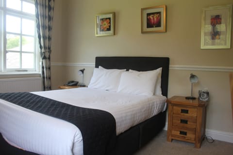 Standard Double Room, 1 Bedroom | Desk, iron/ironing board, free cribs/infant beds, rollaway beds
