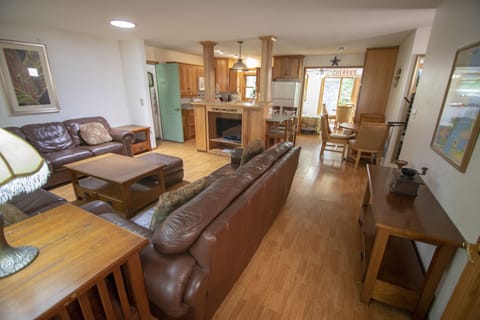 Lodge Suite | Free WiFi, bed sheets