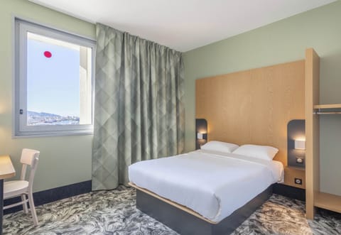 Double Room, Accessible, Non Smoking | Premium bedding, desk, soundproofing, free WiFi