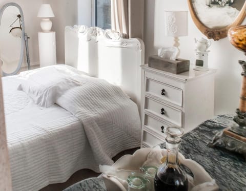 1 bedroom, premium bedding, individually decorated