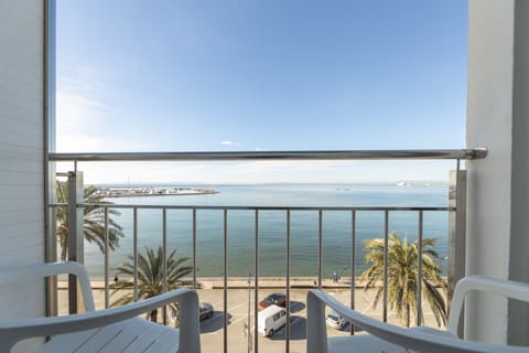 Standard Quadruple Room, Sea View (with extra bed) | Desk, blackout drapes, free cribs/infant beds, free WiFi