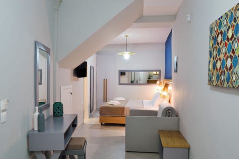 Standard Room | In-room safe, iron/ironing board, free WiFi, bed sheets