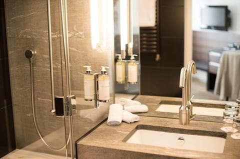 Free toiletries, hair dryer, bathrobes, slippers