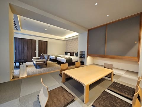 Annex Deluxe Japanese-Western Room | Desk, free WiFi, bed sheets