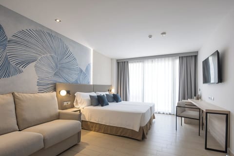 In-room safe, desk, free cribs/infant beds, free WiFi